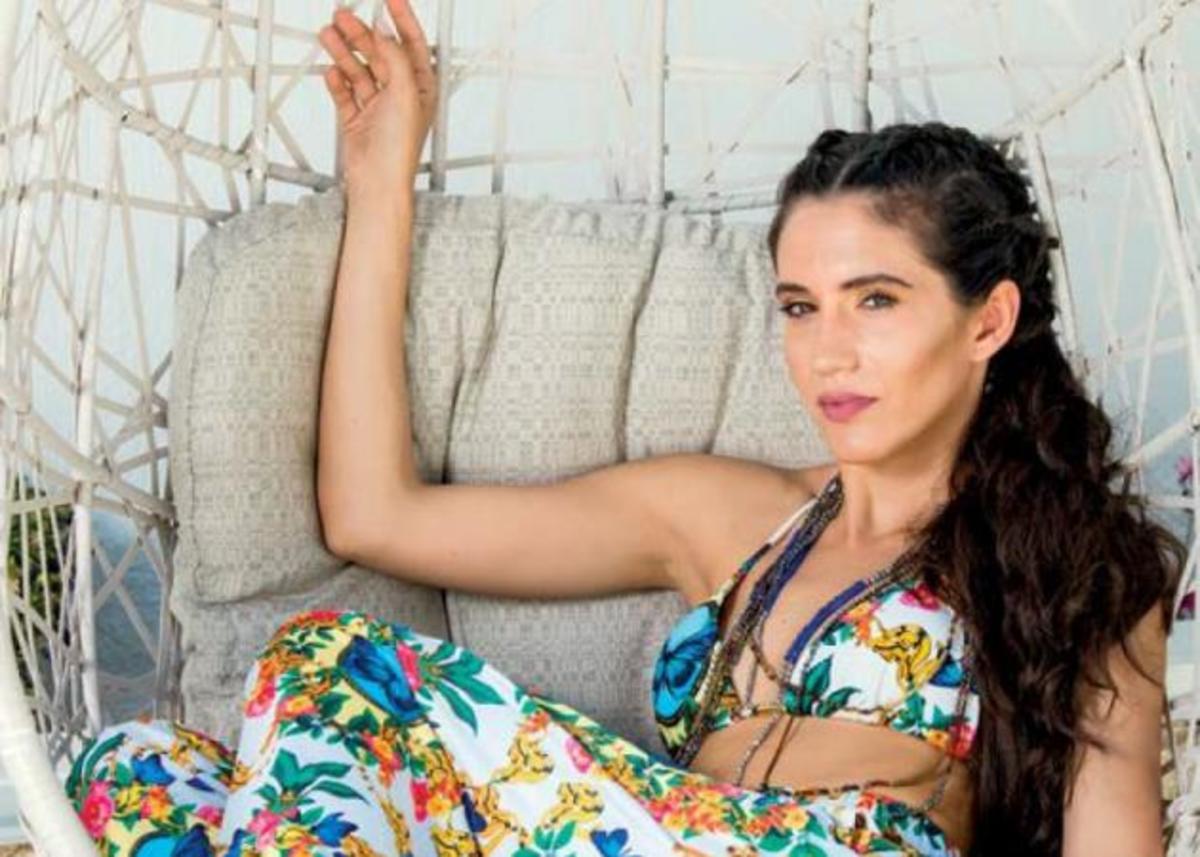 Χαμός με τη σέξι φωτογράφιση της Ελένης Βαϊτσου! Τι λέει για το Μπρούσκο;