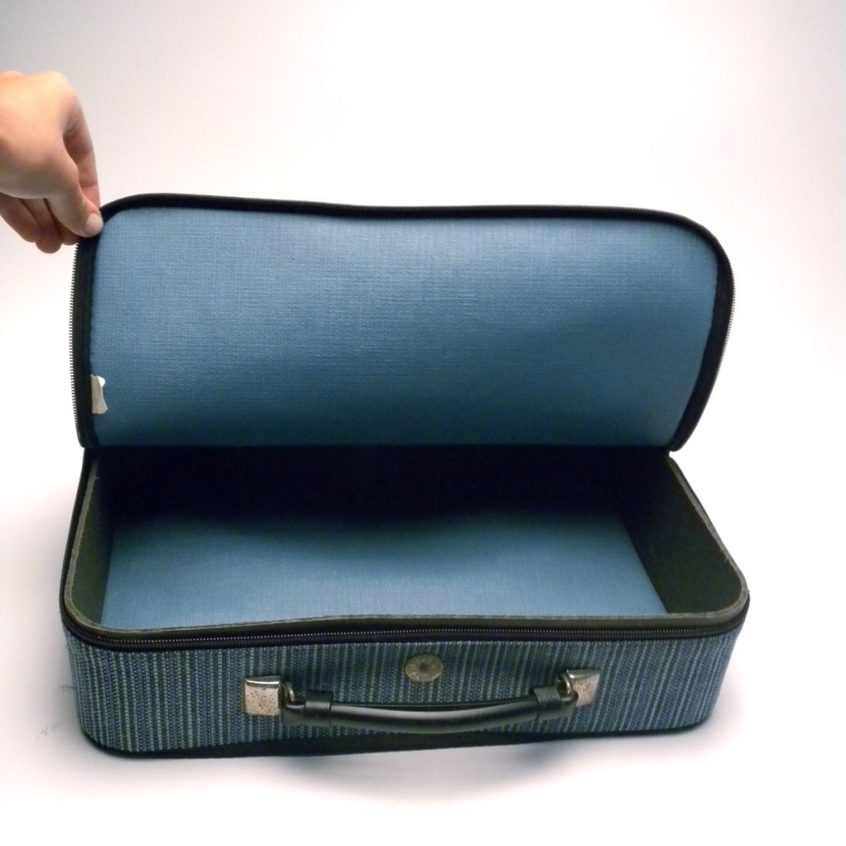 Ανοίγουν την βαλίτσα σας σε κλάσματα δευτερολέπτου – Δείτε βίντεο