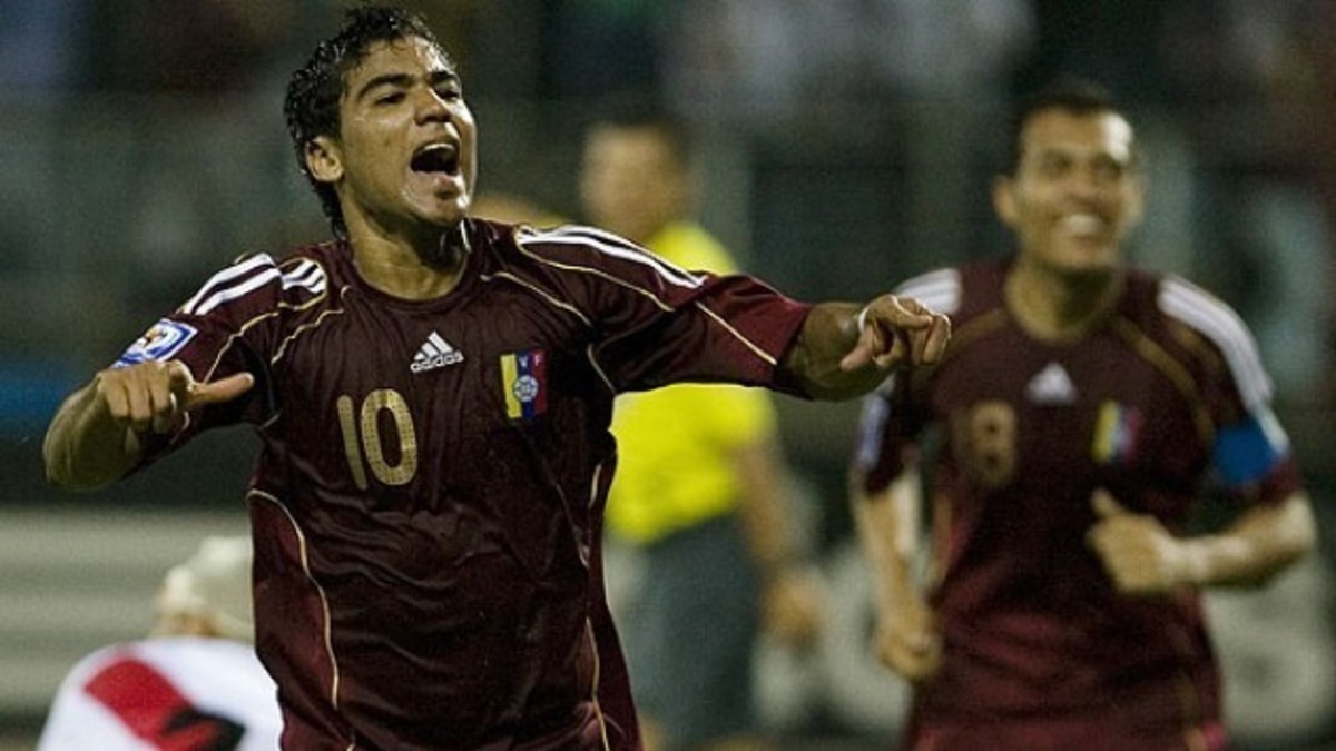 Yπογράφει απόψε στην ΑΕΚ ο Βάργκας