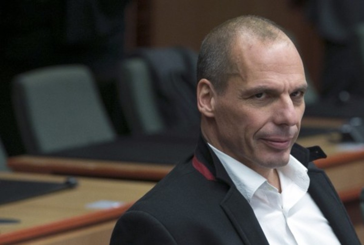 Αυτός είναι ο πραγματικός λόγος που ο Βαρουφάκης γράφει το όνομά του με ένα (ν)