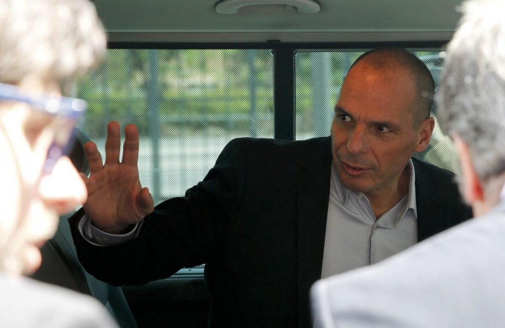 Βαρουφάκης: “Κόκκινο” στην Κομισιόν για ΦΠΑ, μισθούς και συντάξεις