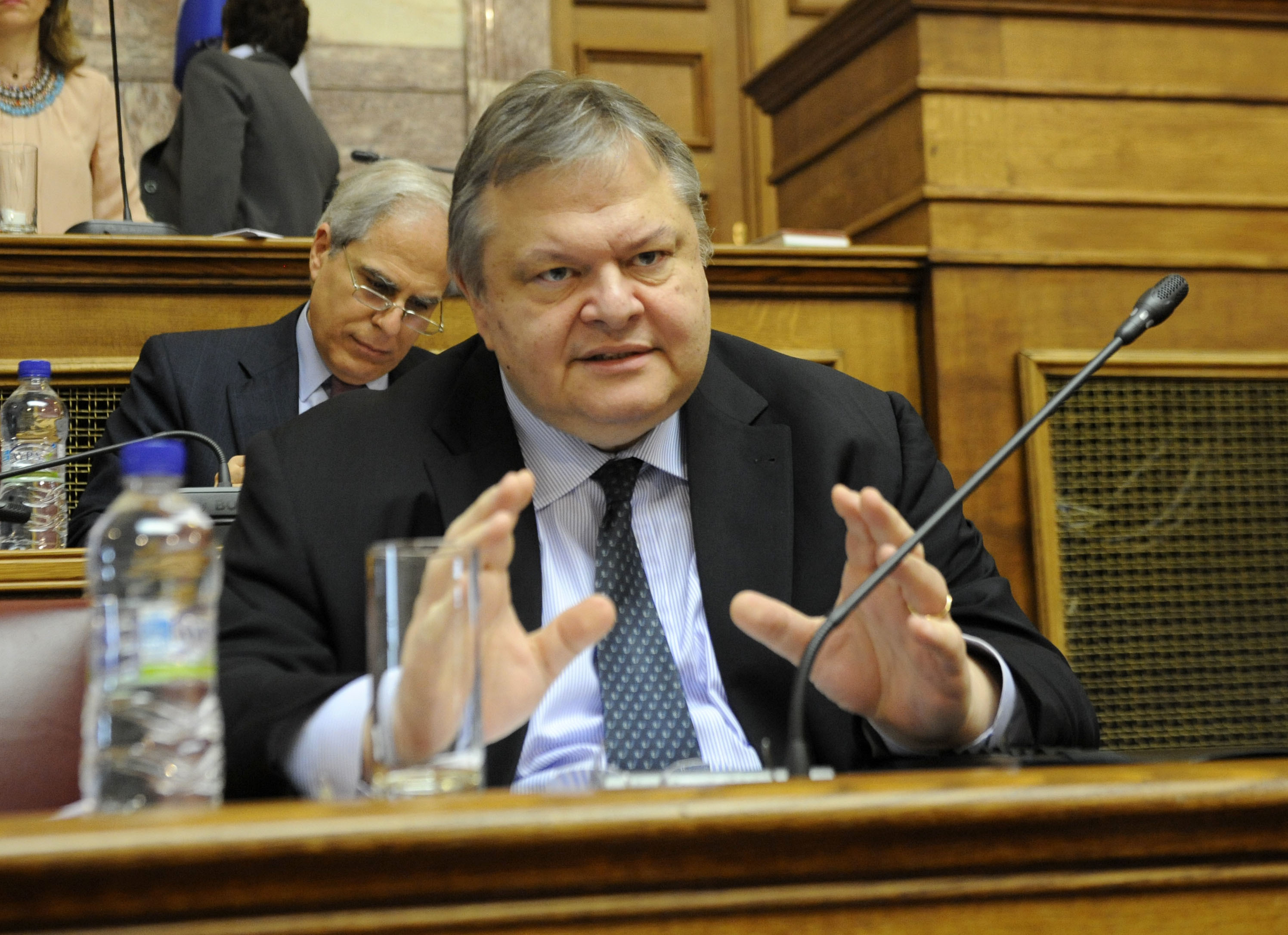 Βενιζέλος: Ανεπαρκές το πόρισμα για τις γερμανικές αποζημιώσεις
