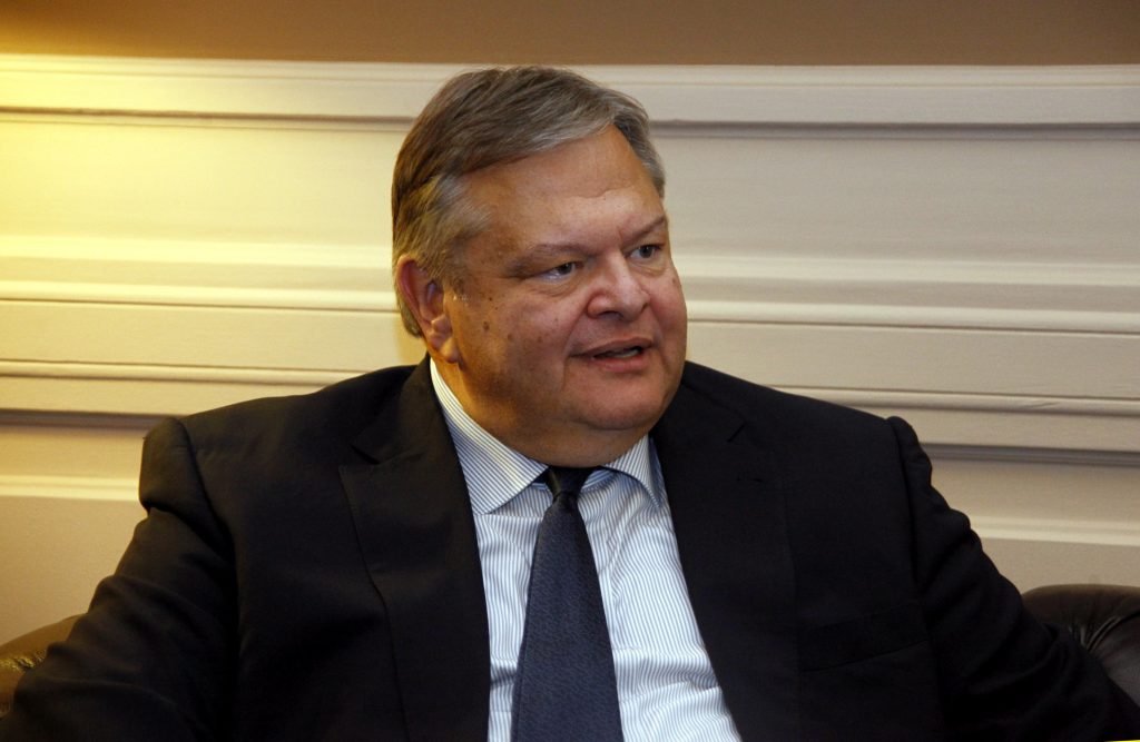 Βενιζέλος: «ο ΣΥΡΙΖΑ συνυπάρχει με ακροδεξιές δυνάμεις»
