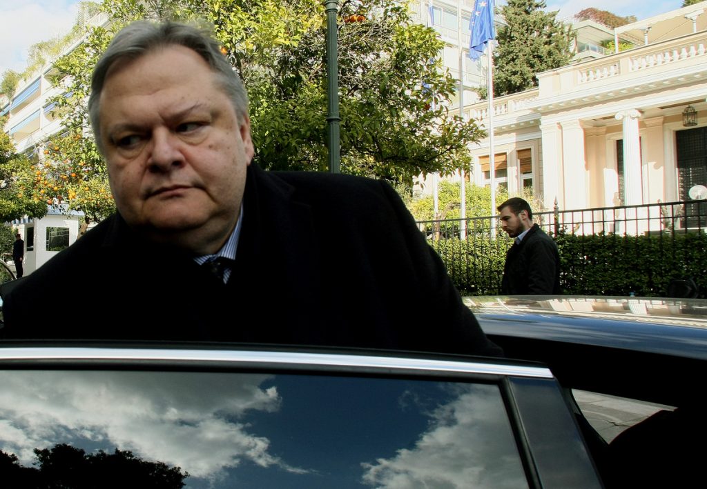 Βενιζέλος: Η κυβέρνηση ζητάει μνημόνιο 3