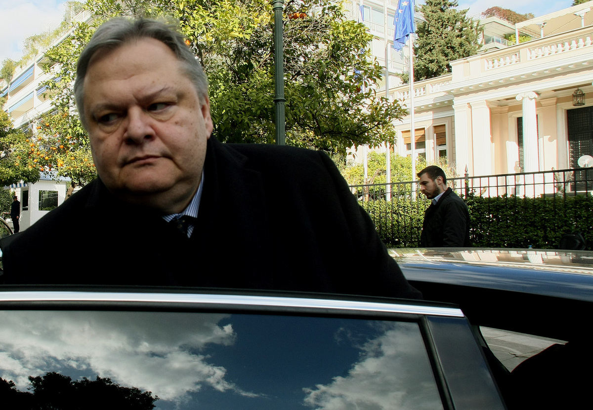 Βενιζέλος: Η κυβέρνηση ζητάει μνημόνιο 3