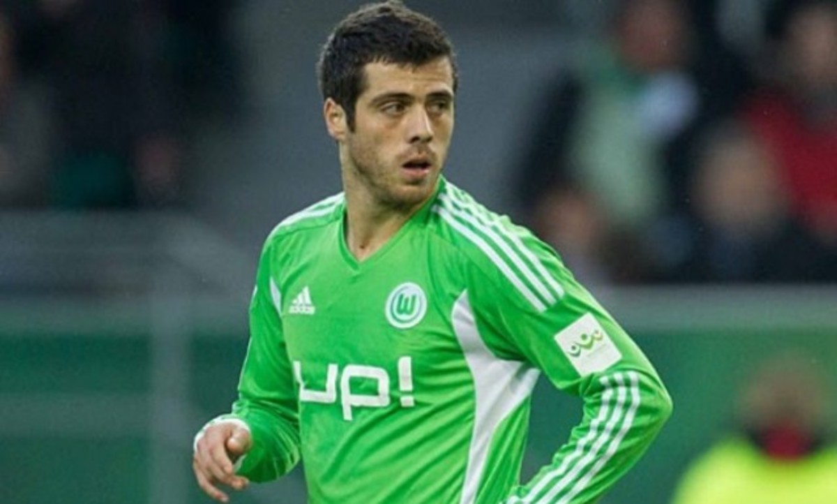 Βιεϊρίνια: Έχω συμβόλαιο – Ρωτήστε Βόλφσμπουργκ και Σαββίδη