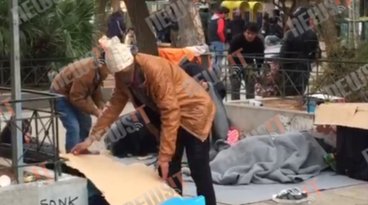 Πρόσφυγες στην πλατεία Βικτωρίας