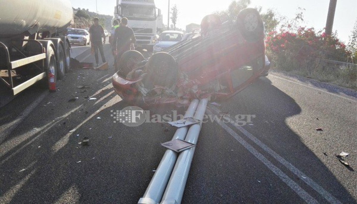 Τρομερό τροχαίο στα Χανιά – ΙΧ συγκρούστηκε με βυτιοφόρο [pics]