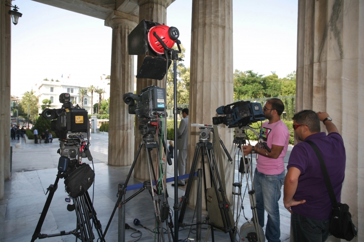 Αφού τα έχουν παραγράψει γιατί μας κοροιδεύουν πάλι;