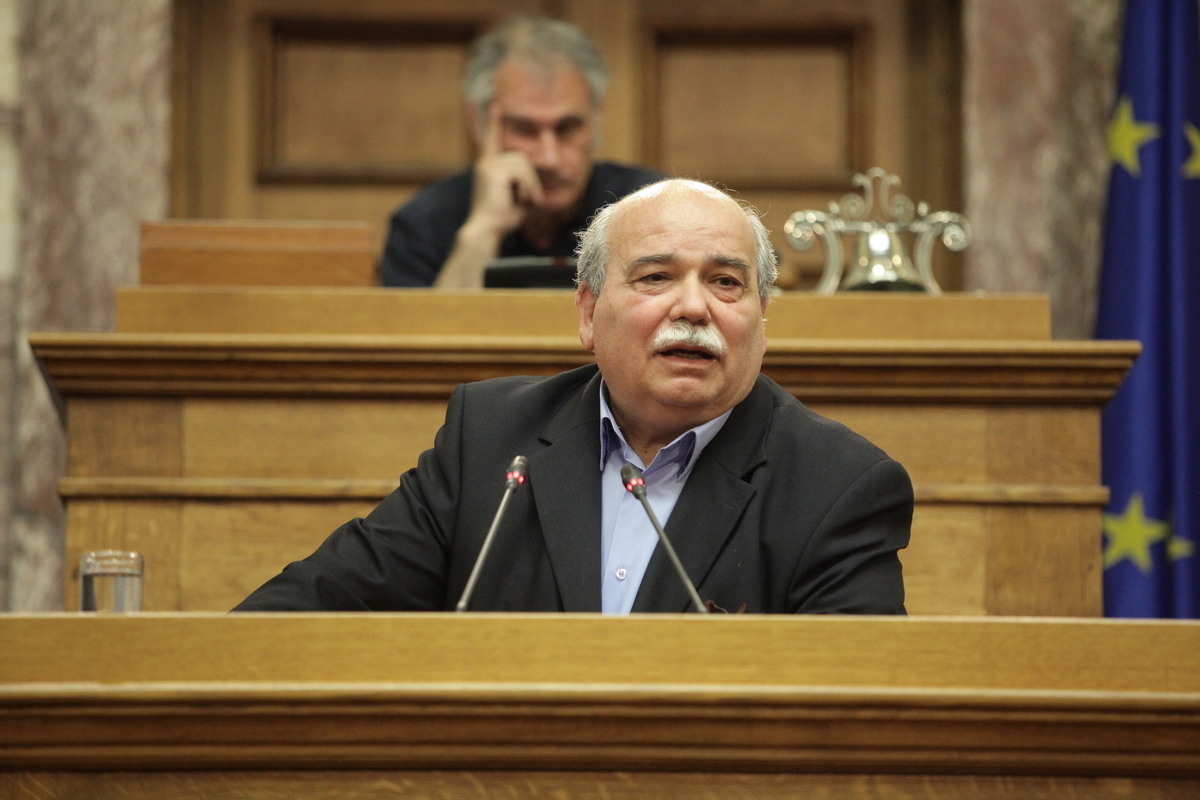 Βούτσης: Μπορούμε αλλά δεν θέλουμε να περάσουμε τα προληπτικά μέτρα – Η διαπραγμάτευση θα έχει “καλή κατάληξη”