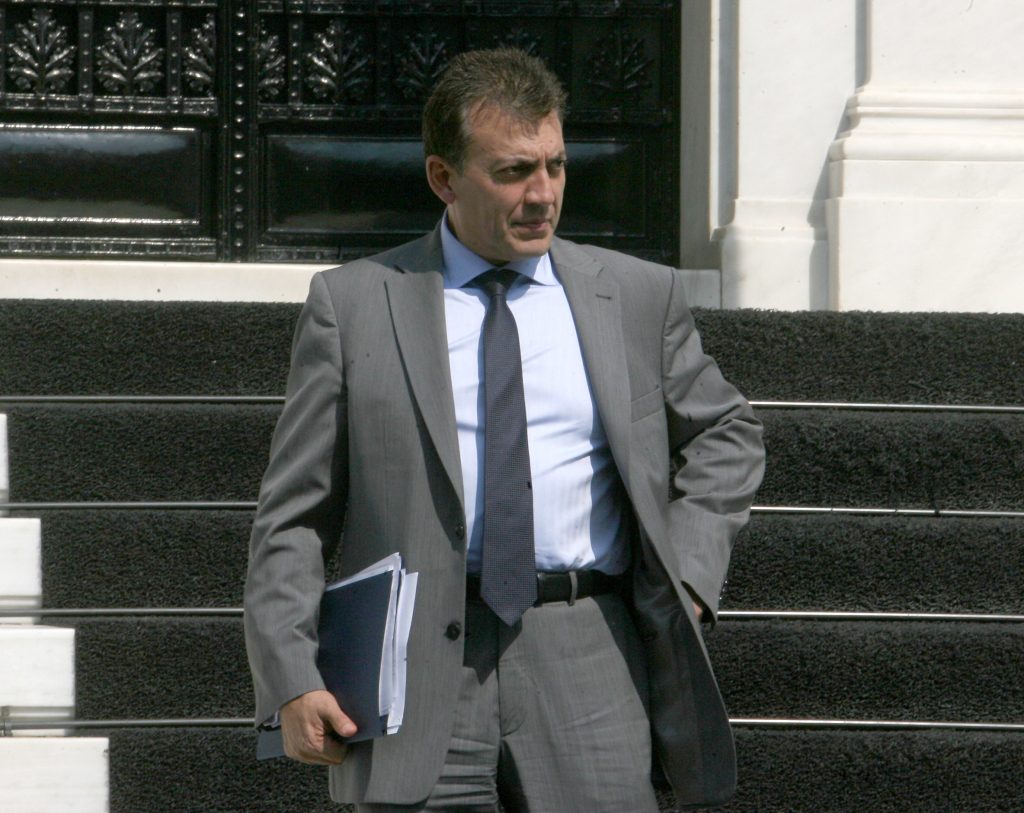 Κάλεσμα του Βρούτση για κοινωνικό διάλογο για ανεργία και μισθούς