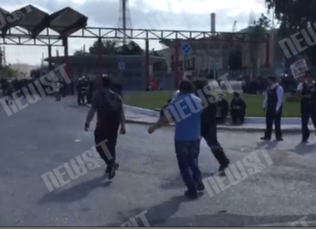 Φωτιά στα διυλιστήρια Ασπροπύργου