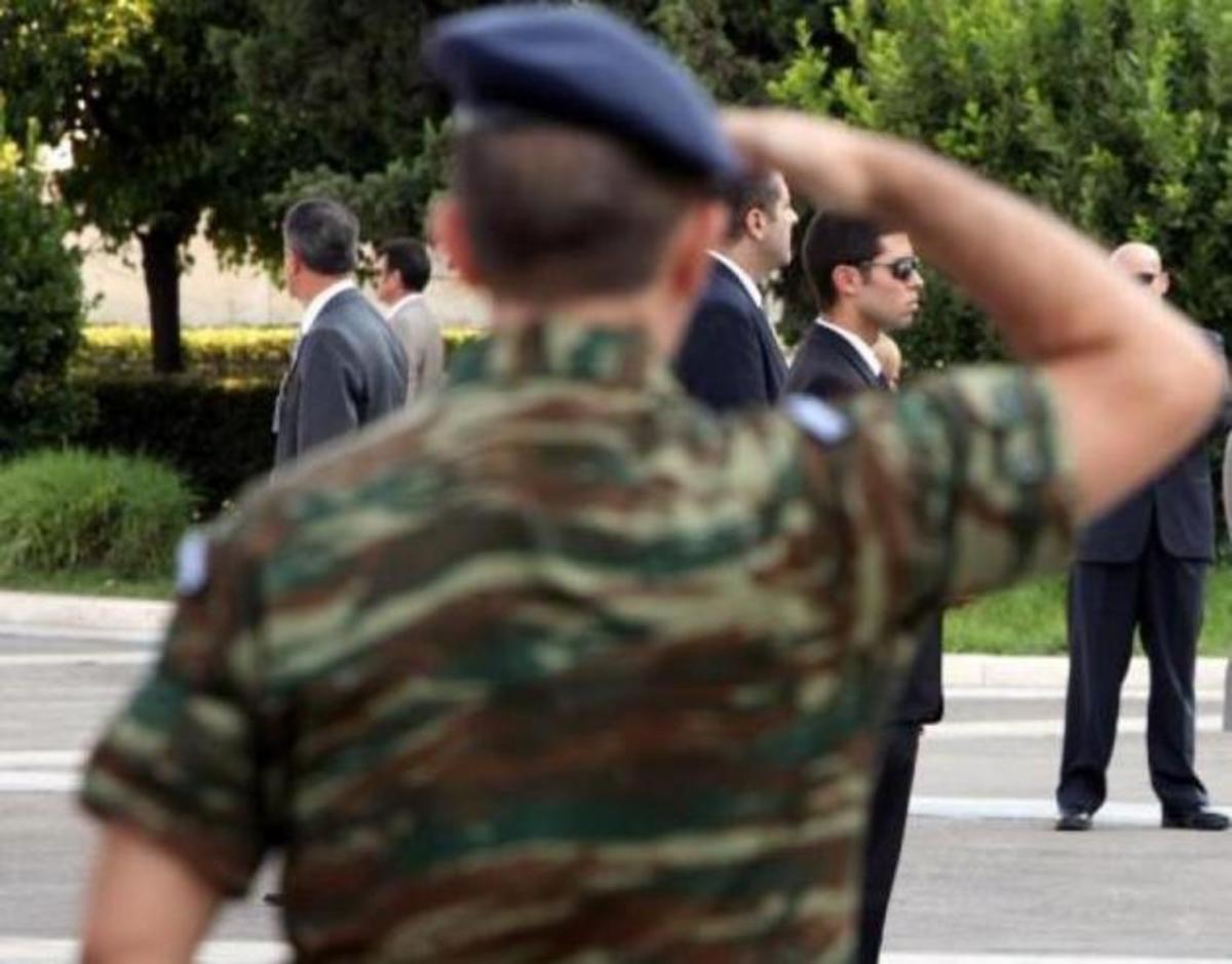 150 ταξίαρχοι-συνταγματάρχες “χαιρετάνε” και φεύγουν! Μαζικές παραιτήσεις