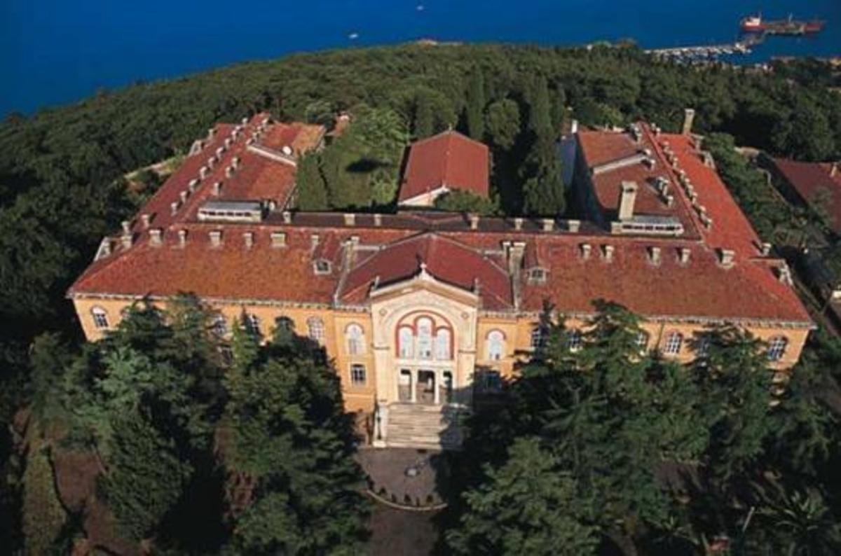 Toύρκος αντιπρόεδρος “Θα ανοίξει η Θεολογική Σχολή αν κάνετε κάτι στη Θράκη”