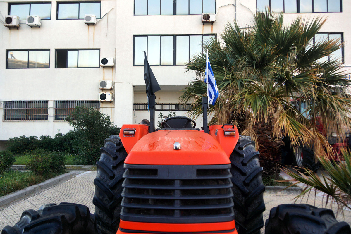 Αγρότες: Συγκέντρωση διαμαρτυρίας στην εφορία Χανίων