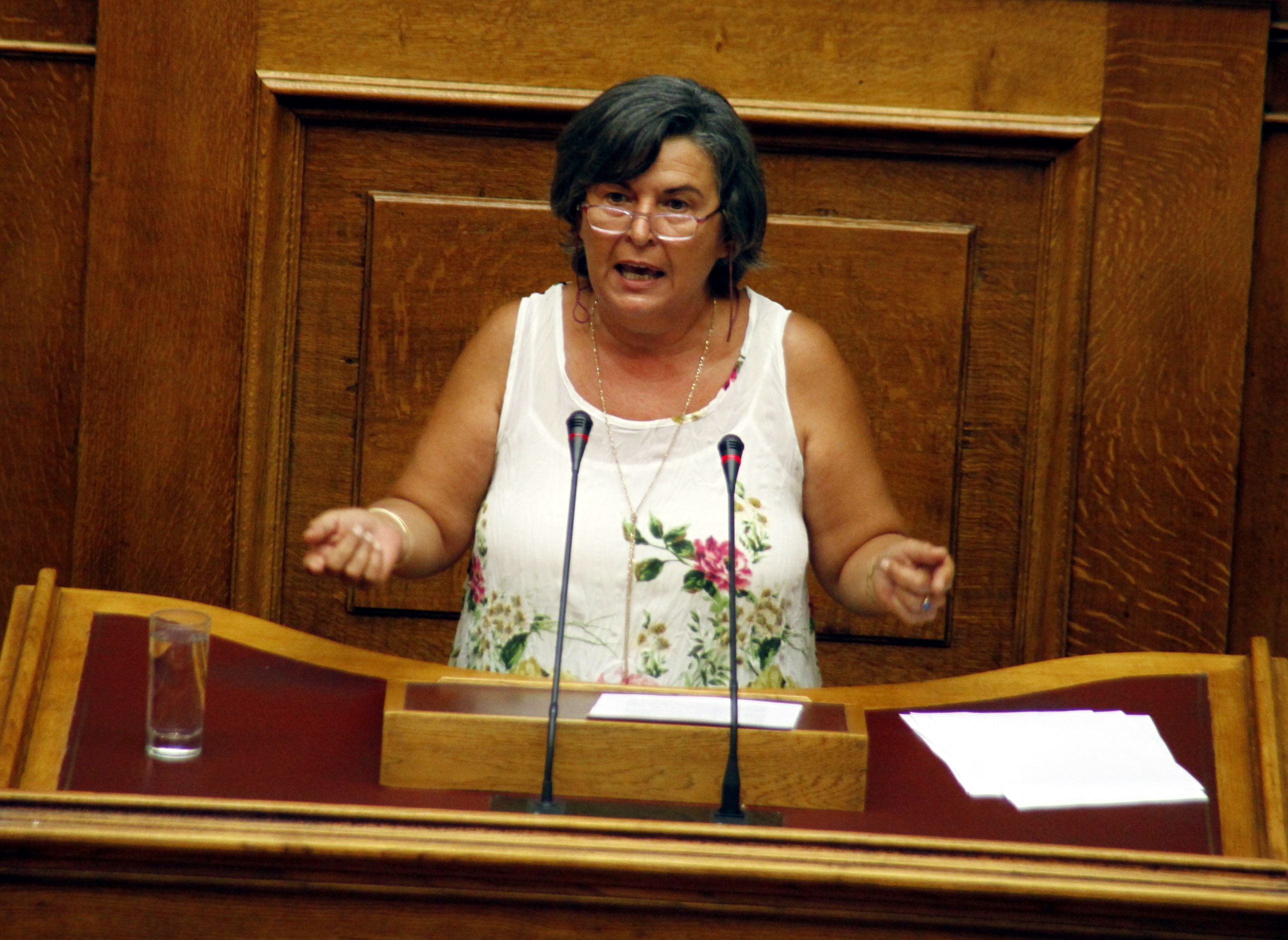 Βουλευτής του ΣΥΡΙΖΑ καταγγέλλει ότι χτυπήθηκε από τα ΜΑΤ