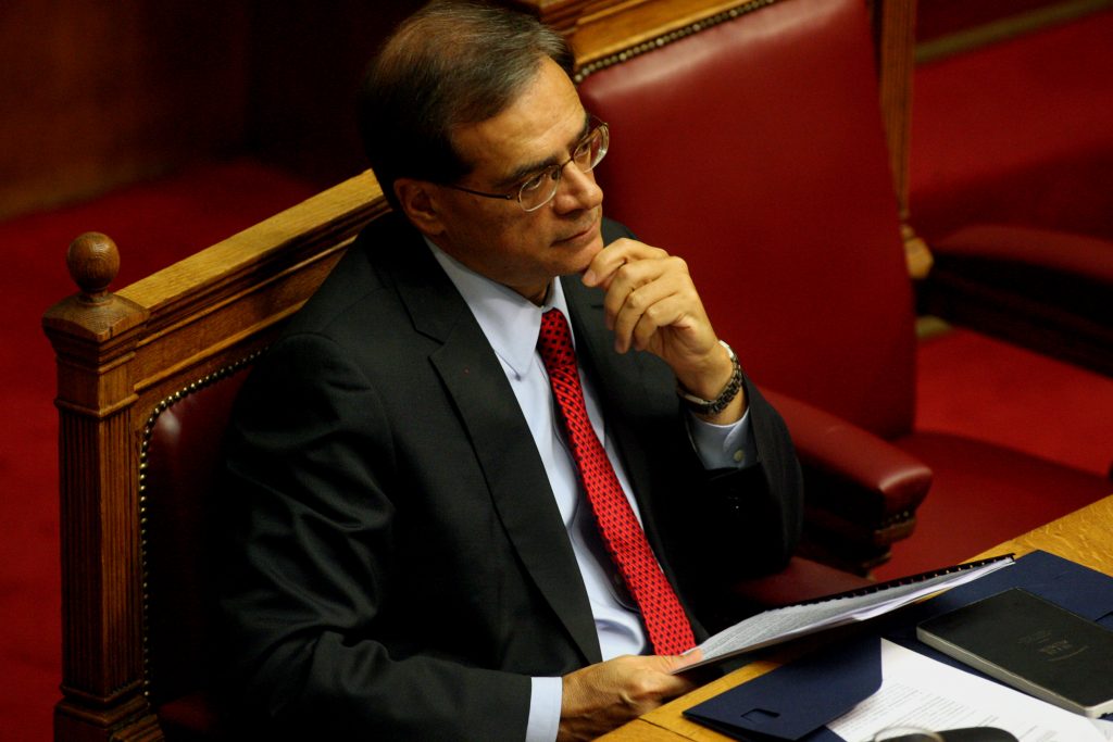 Ο Χαρδούβελης βγήκε από τη συνάντηση με τον Σόιμπλε και τηλεφώνησε στον Σαμαρά