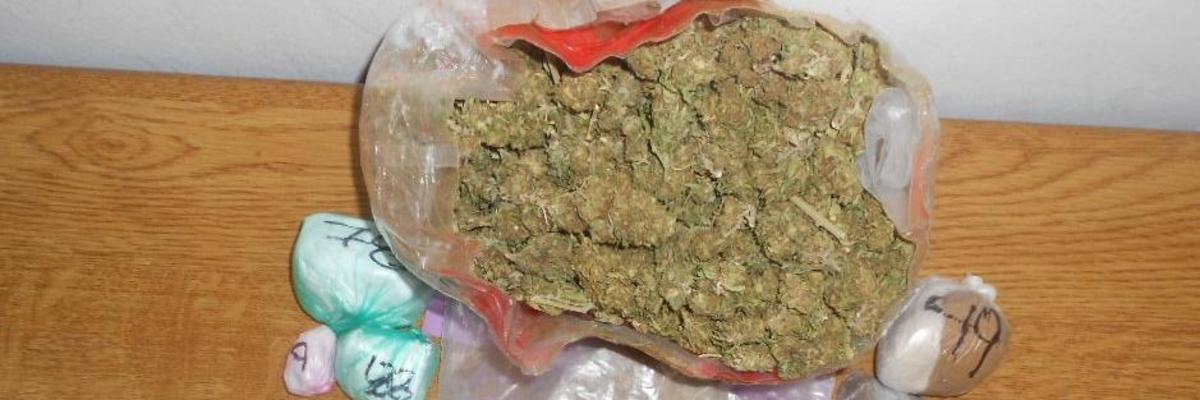 Αίγιο: Συνελήφθη 32χρονος επειδή μετέφερε μισό κιλό χασίς