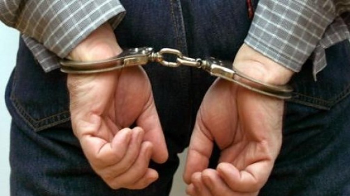 Αστυνομικός δημοσίευσε γυμνές φωτογραφίες ανήλικης για να την εκδικηθεί!