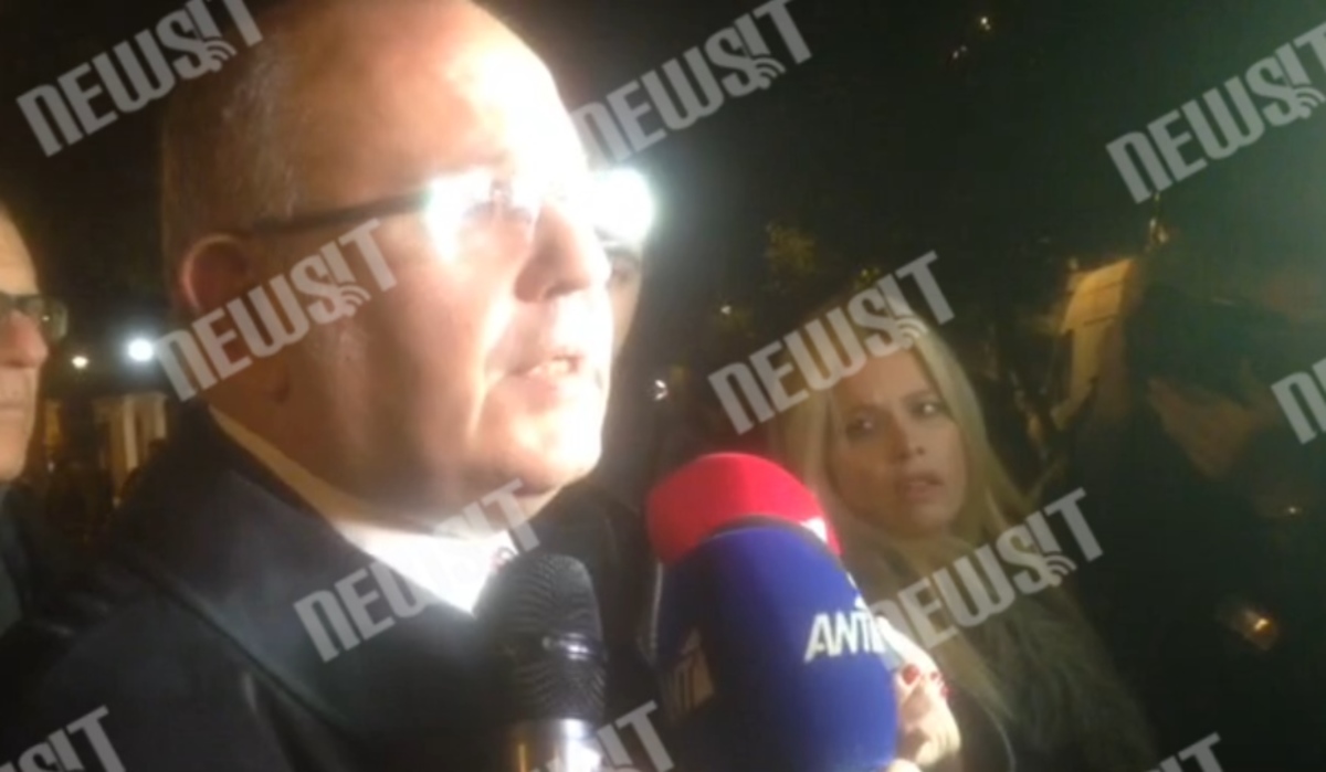 Ξυδάκης για πολιτικό όρκο