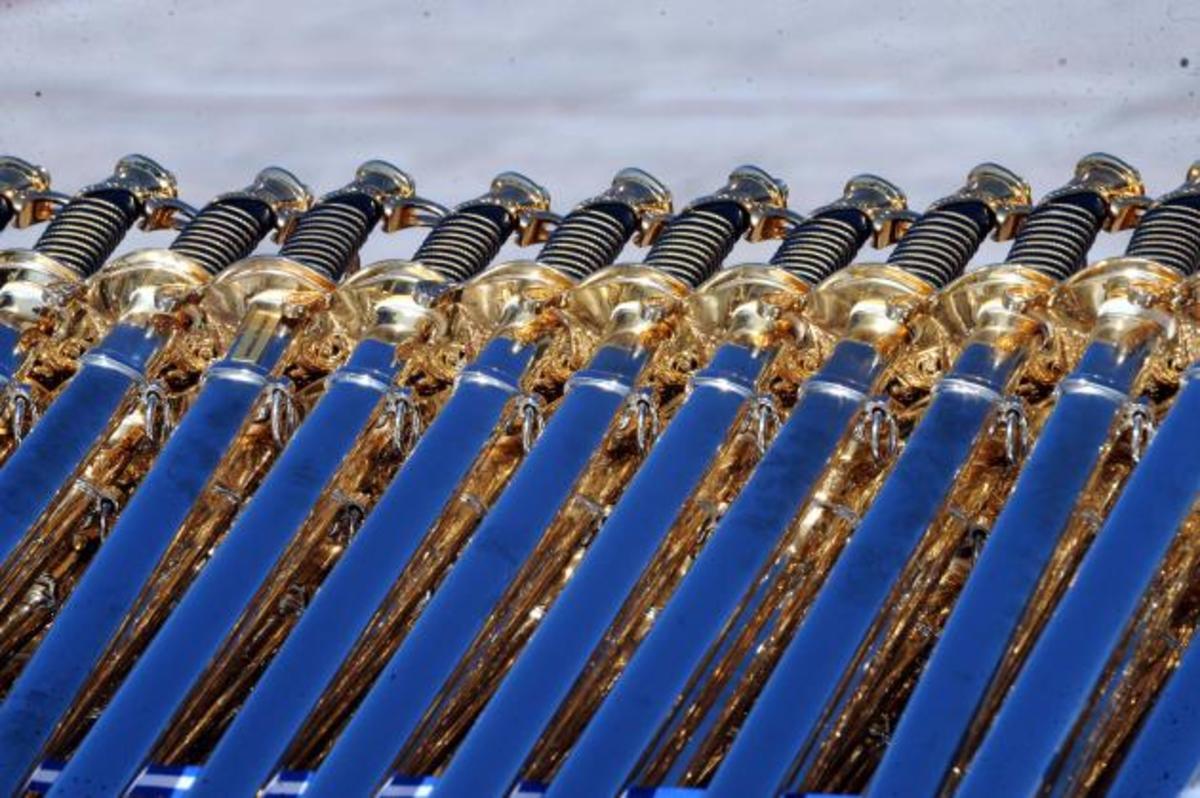 Το “λάθος” των περικοπών στους στρατιωτικούς (VIDEO)