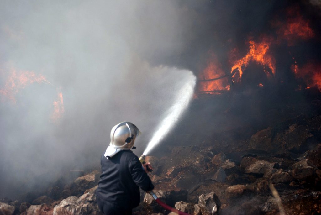 Κρανίου τόπος η Χίος – Απειλεί τα μαστιχοχώρια η φωτιά