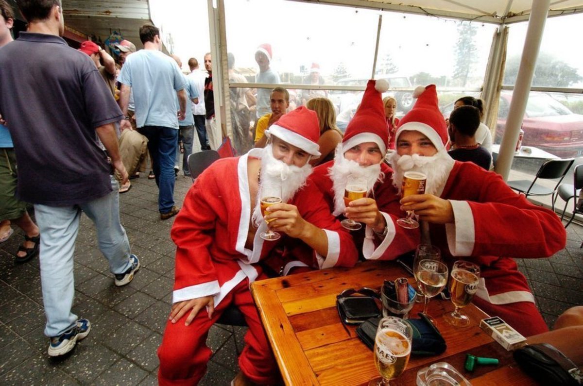 Χριστουγεννιάτικος οδηγός κατανάλωσης αλκοόλ: Πιείτε ουίσκι σαν τον Ουίνστον Τσόρτσιλ!