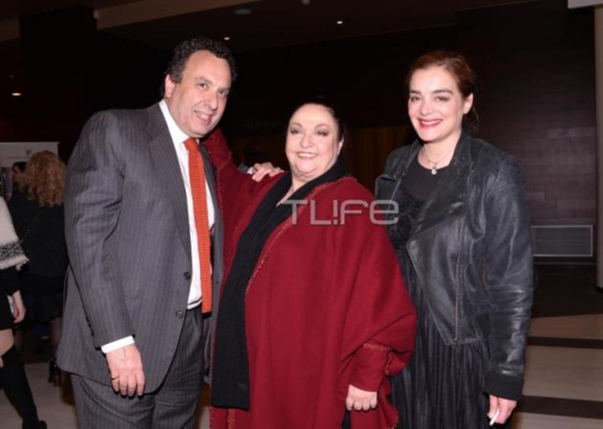 Χρήστος Χωμενίδης: Στην πρεμιέρα της “Νίκης” που πρωταγωνιστεί η Γωγώ Μπρέμπου!