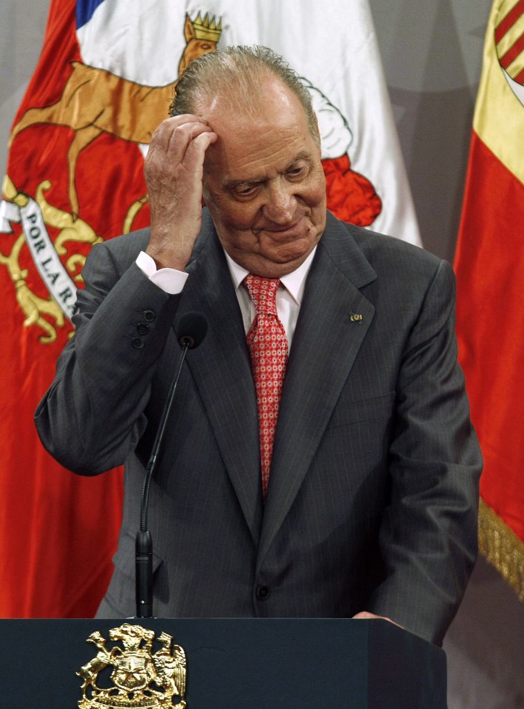 ΧΙΛΗ, ΣΑΝΤΙΑΓΟ