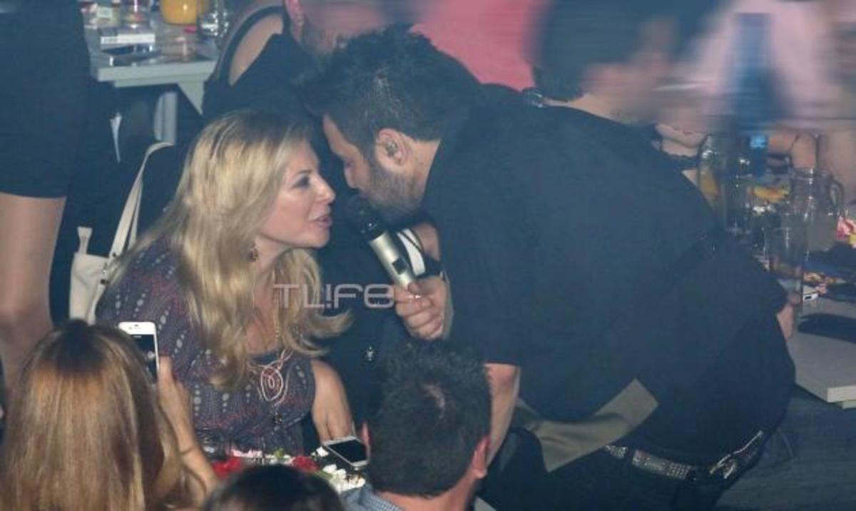Η Χριστίνα Πολίτη περνάει και μόνη της καλά! Δες φωτογραφίες