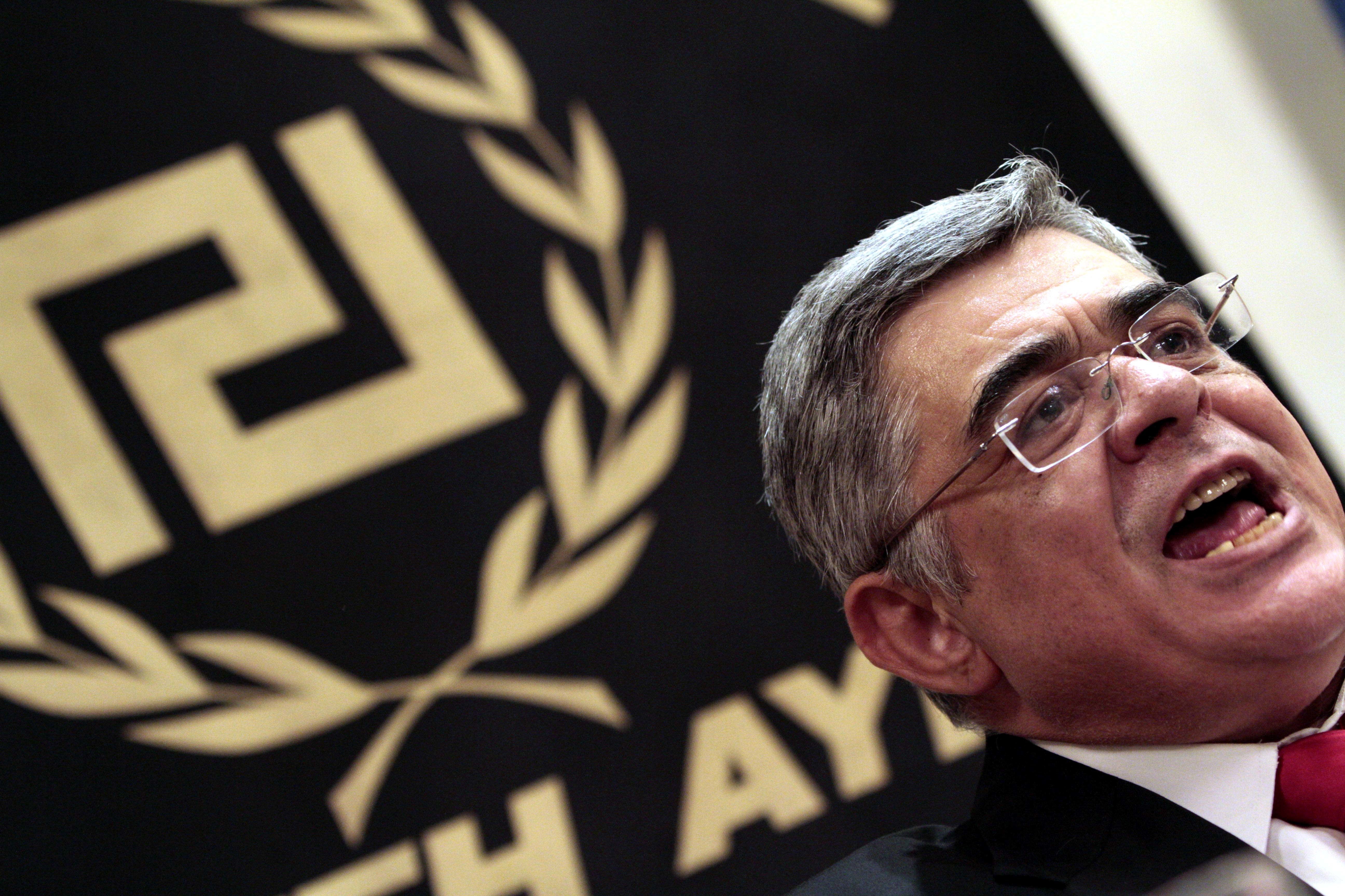 Γιατί δεν μπορεί να τεθεί εκτός νόμου η Χρυσή Αυγή