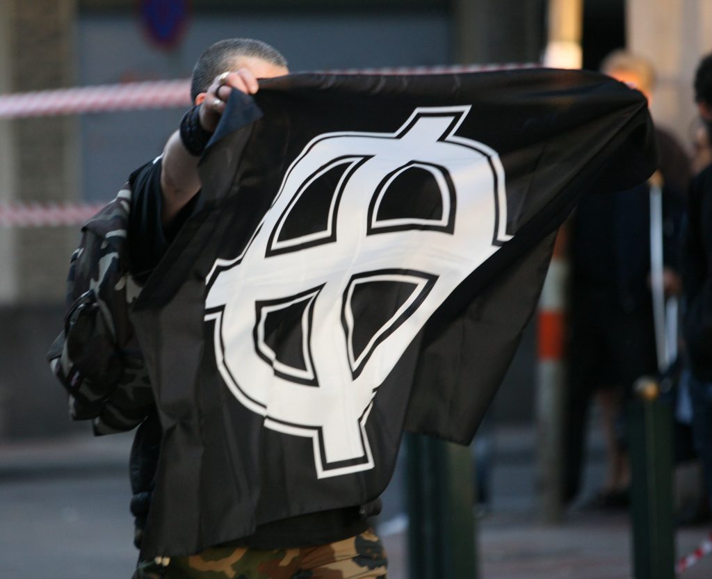 Παραδόθηκε ένας ακόμη για τη Χρυσή Αυγή