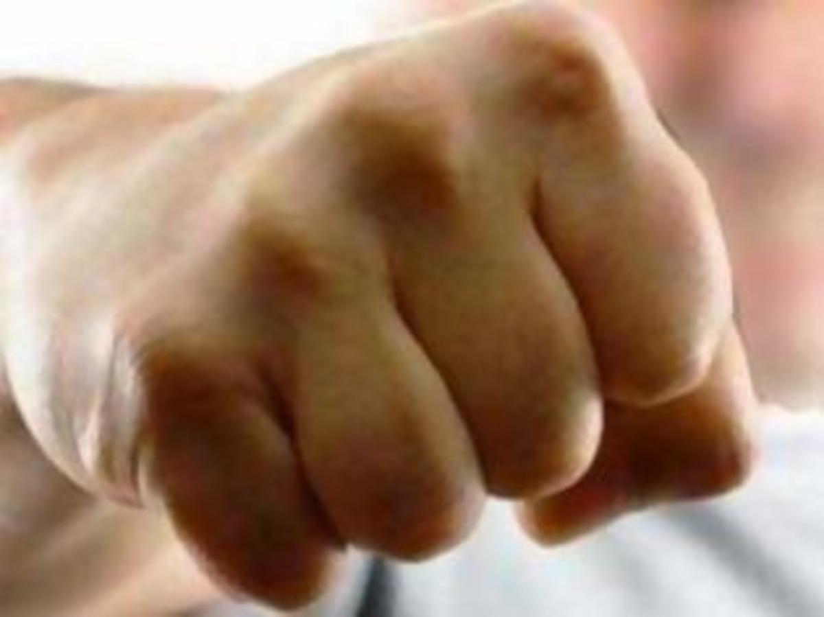 Κατερίνη: Χτύπησε ανήλικο για να του κλέψει το κινητό