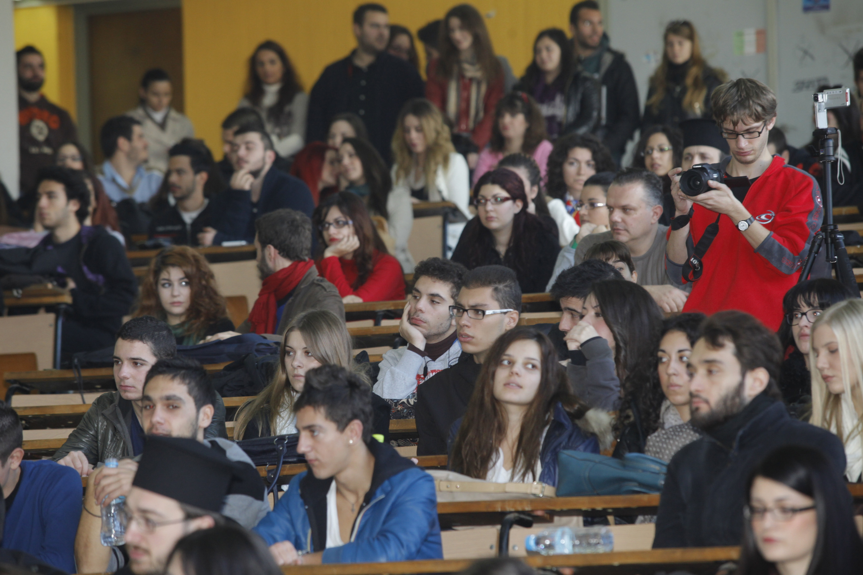 Υποτροφίες σε μεταπτυχιακούς σπουδαστές από την Ένωση Ελλήνων Εφοπλιστών