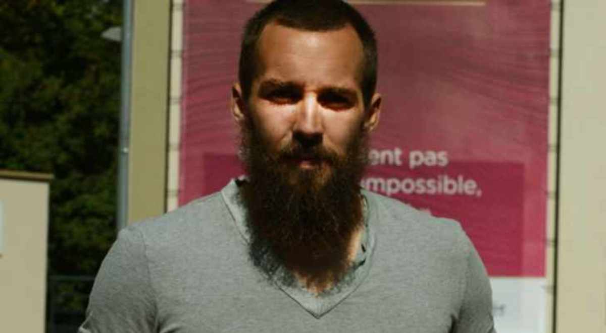 Απίστευτη δήλωση ποδοσφαιριστή! “Ήθελαν να ξυρίσω το μούσι, με πέρασαν για τζιχαντιστή”