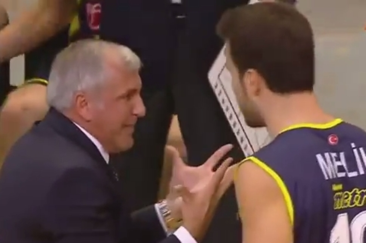 Τυπικός Ομπράντοβιτς! Έξαλλος με παίκτη του που έβαλε τρίποντο (VIDEO)