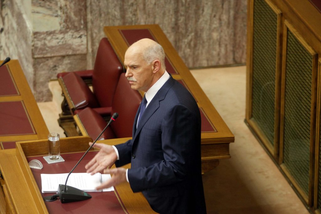 Παπανδρέου στην Κ.Ο του ΠΑΣΟΚ : Εγώ μαριονέτα δεν γίνομαι – Το κούρεμα θα γίνει με κοινές και όχι με προνομιούχες μετοχές
