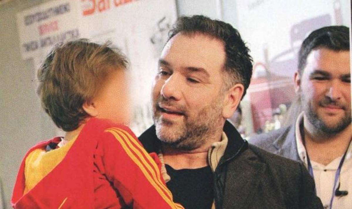 Γρηγόρης Αρναούτογλου: Είναι αχώριστος με τον μοναχογιό του!