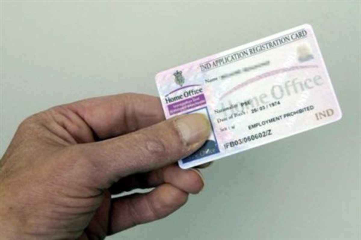 Προσπάθησαν να κλέψουν… άδειες παραμονής!