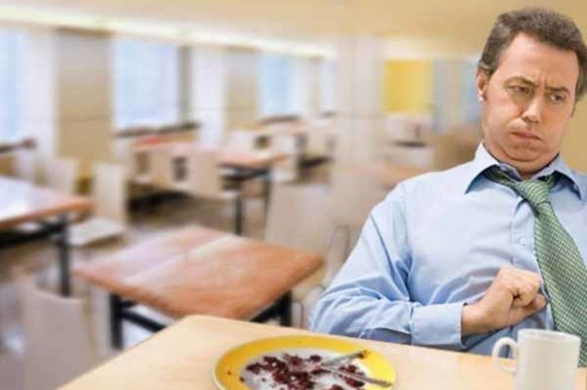 Αέρια στο στομάχι: Πώς θα ανακουφιστείτε από τους πόνους