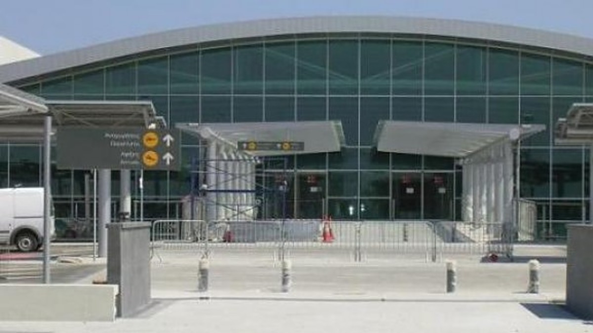 Θα έφευγε από την Κύπρο με τα κλοπιμαία αλλά η αστυνομία της χάλασε τα σχεδία