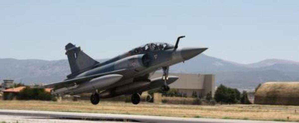“Συγκρατημένη αισιοδοξία για το 12%”, αλλά περίεργες πληροφορίες για το επίδομα επικινδυνότητας στις ΕΔ