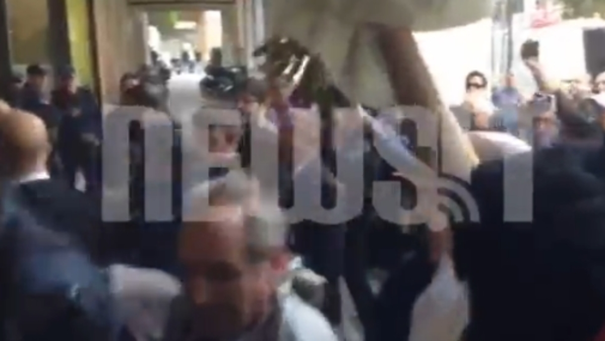 Η άφιξη του Γ.Παπανδρέου