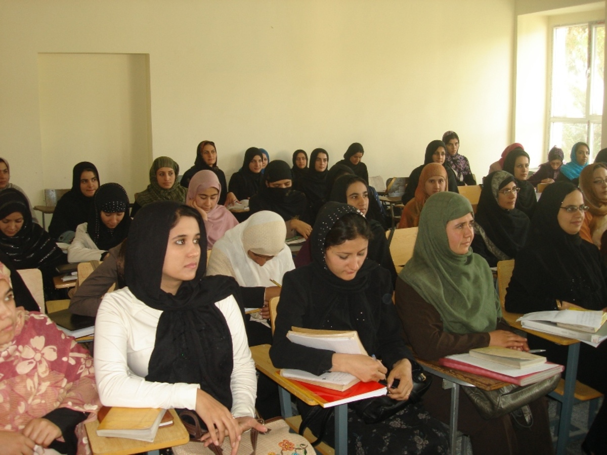 Μυστηριώδη ασθένεια προσβάλει μαθήτριες στο βόρειο Αφγανιστάν