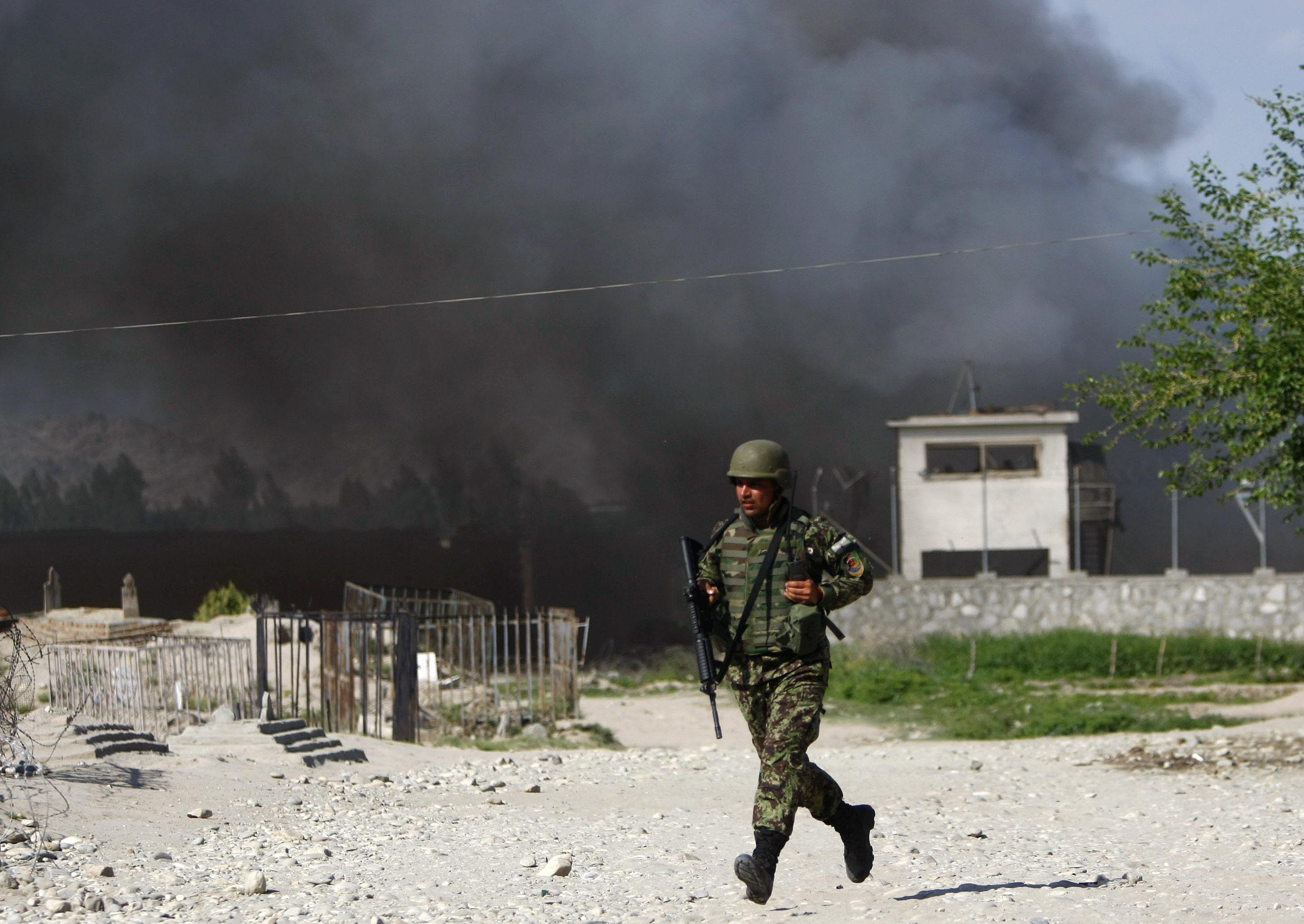Πυροβολισμοί εναντίον της ελληνικής δύναμης στο Αφγανιστάν – Παραμένει σε συναγερμό το στρατόπεδο