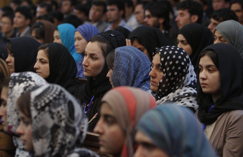 Αφγανιστάν: Δηλητηρίασαν 150 μαθήτριες επειδή είναι αντίθετοι με την εκπαίδευση γυναικών