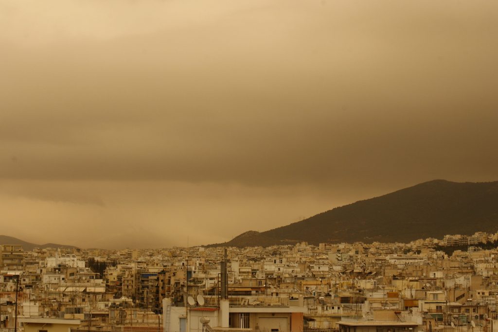 Έρχεται λασποβροχή από την Αφρική – Η πρόγνωση του καιρού