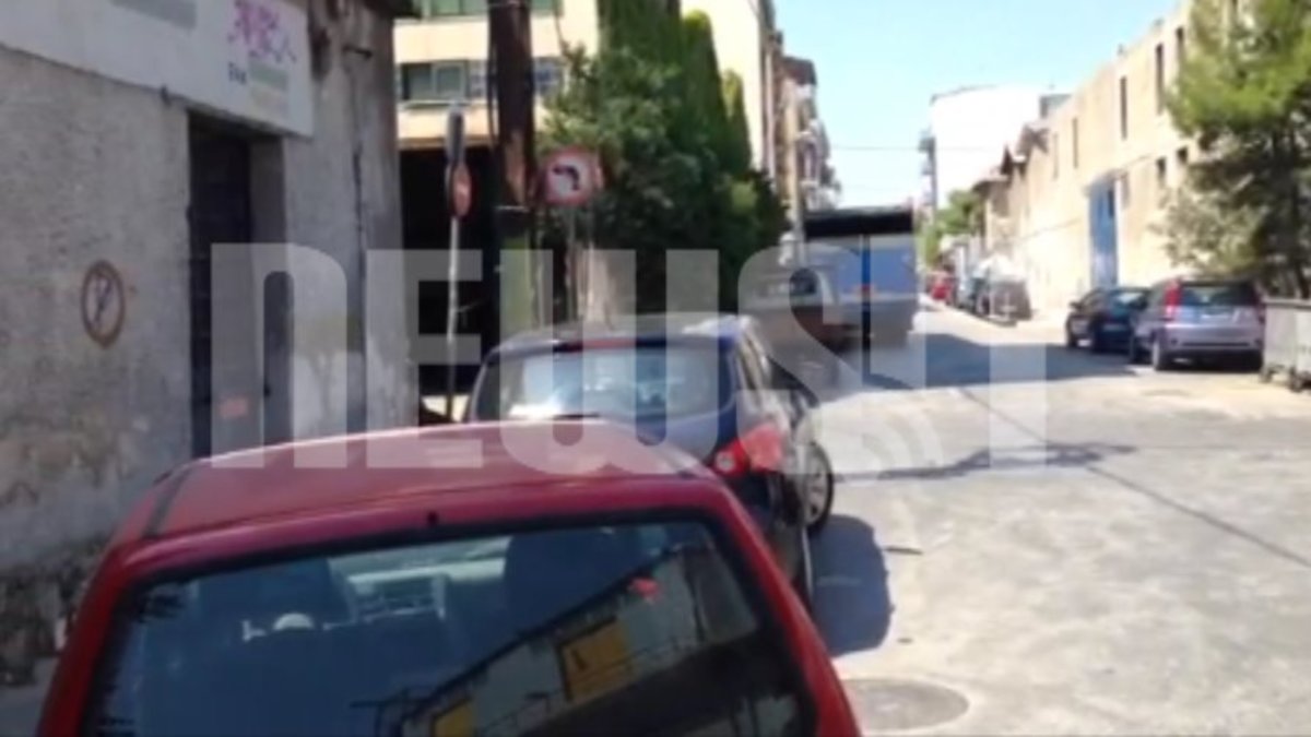 Πειραιάς: Αυτοκίνητο γεμάτο όπλα