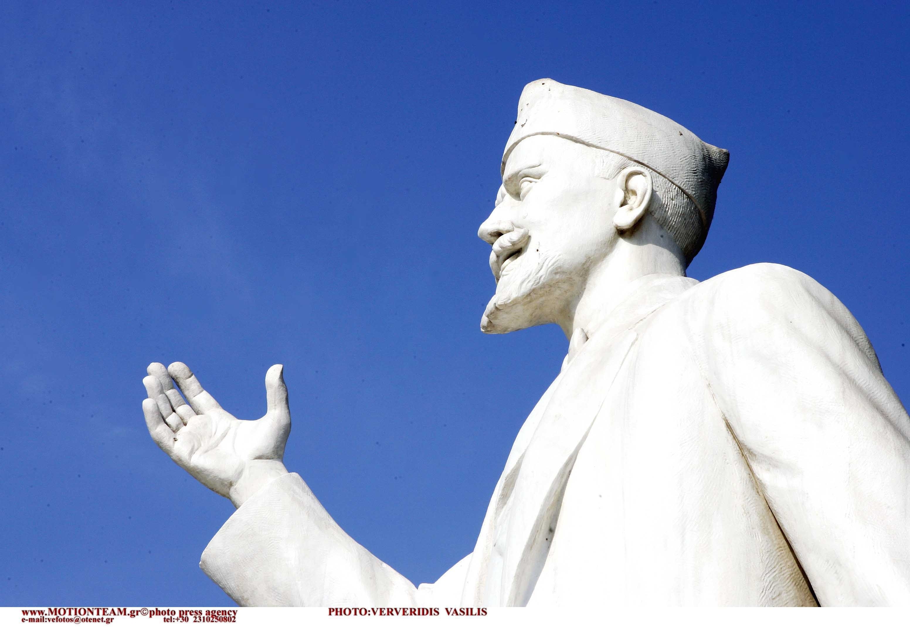 Θεσσαλονίκη: Κατάληψη στο Άγαλμα Βενιζέλου