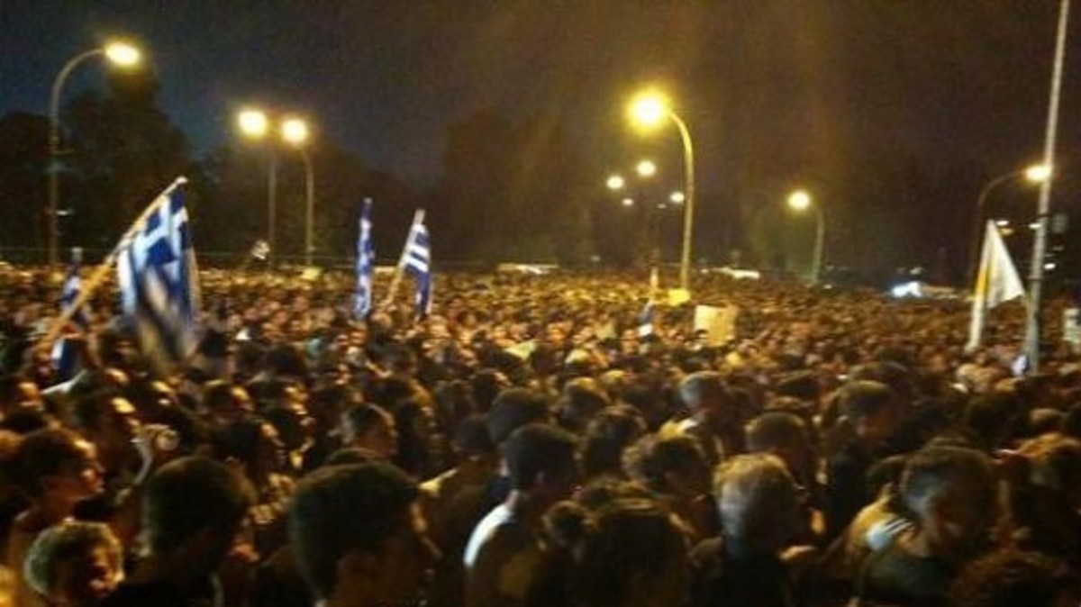 Ξεσηκωμός στην Κύπρο για το “κούρεμα” των καταθέσεων – Θα περάσει το νομοσχέδιο από τη Βουλή;